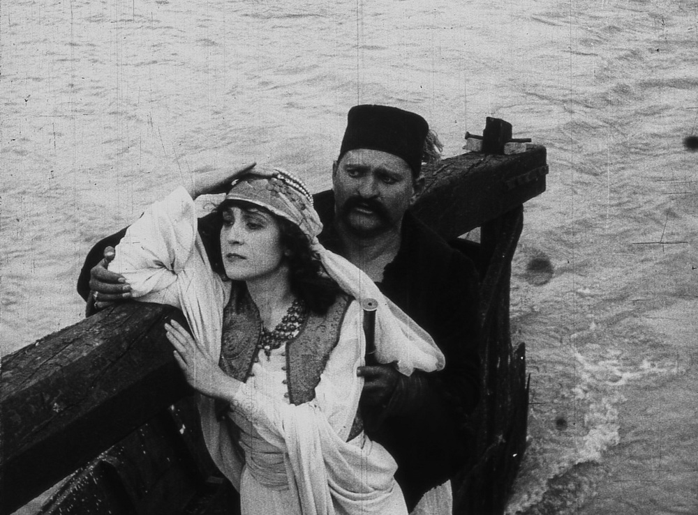 Scene from the silent film, Man of Gold 
Source: Hungarian National Film Institute – Film Archive