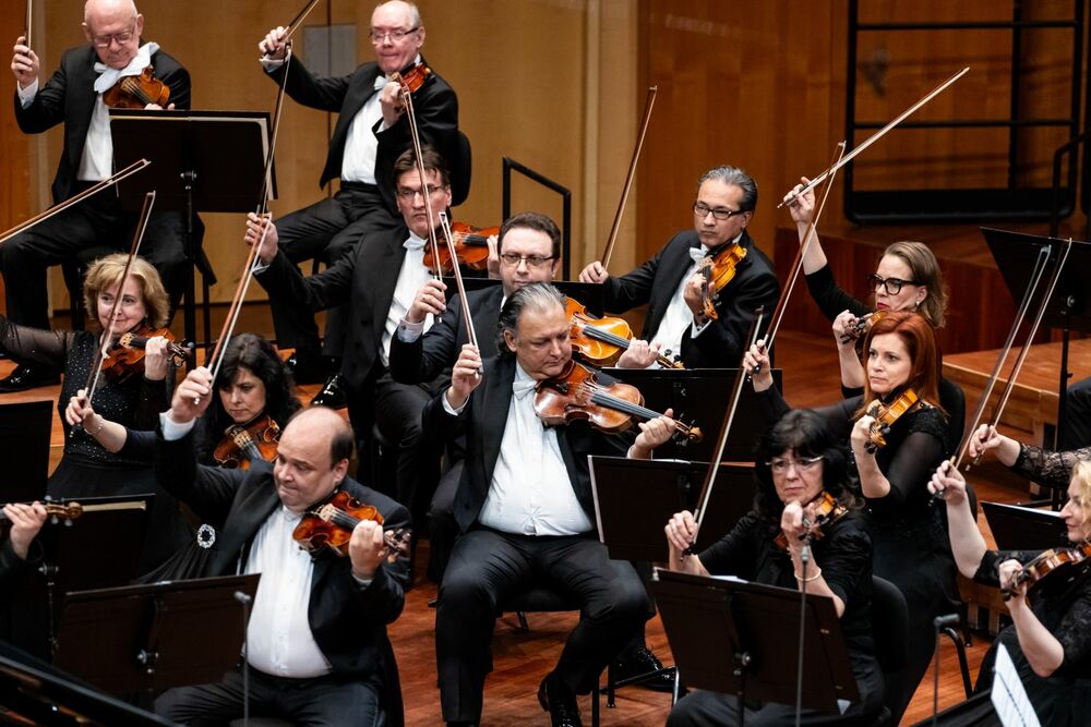 Rudolf Buchbinder and the Hungarian National Philharmonic Orchestra • 2.1 at Müpa Budapest Hirling Bálint / Müpa