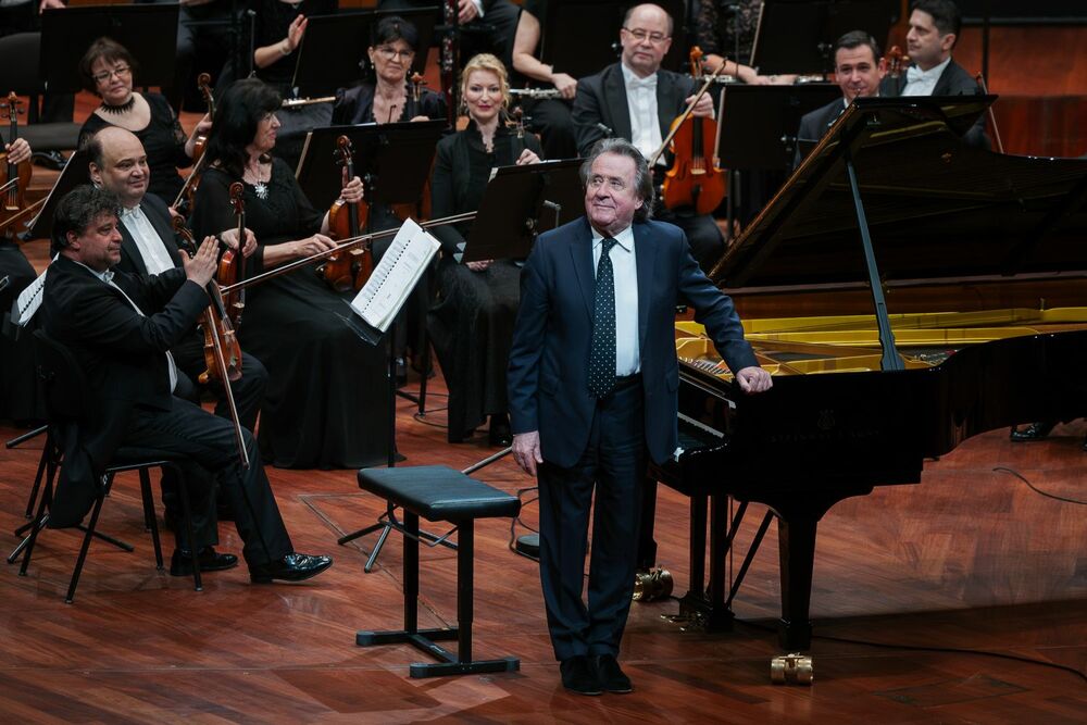 Rudolf Buchbinder and the Hungarian National Philharmonic Orchestra • 2.2 at Müpa Budapest Nagy Attila / Müpa