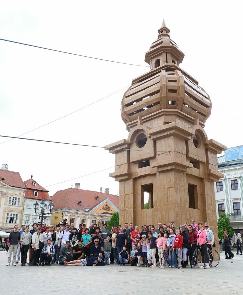 The Fire Tower of Győr is moving! Mekli Zoltán