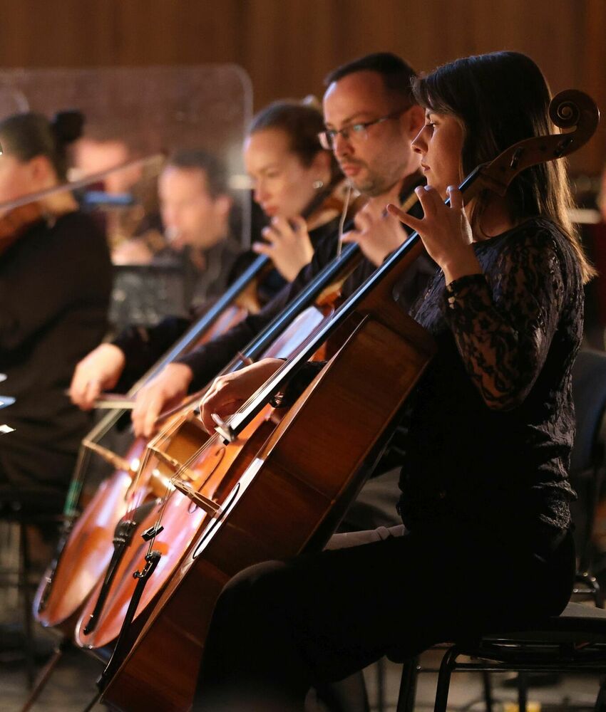The General | Róbert Farkas and the Győr Philharmonic Orchestra Mekli Zoltán
