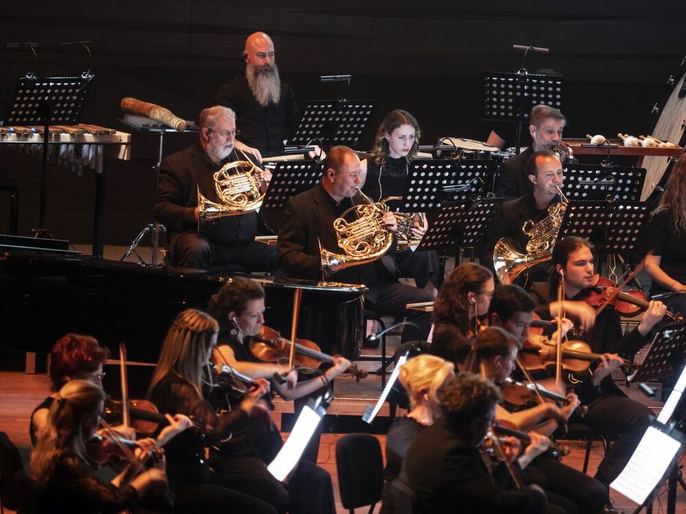 The General | Róbert Farkas and the Pannon Philharmonic Tóth László