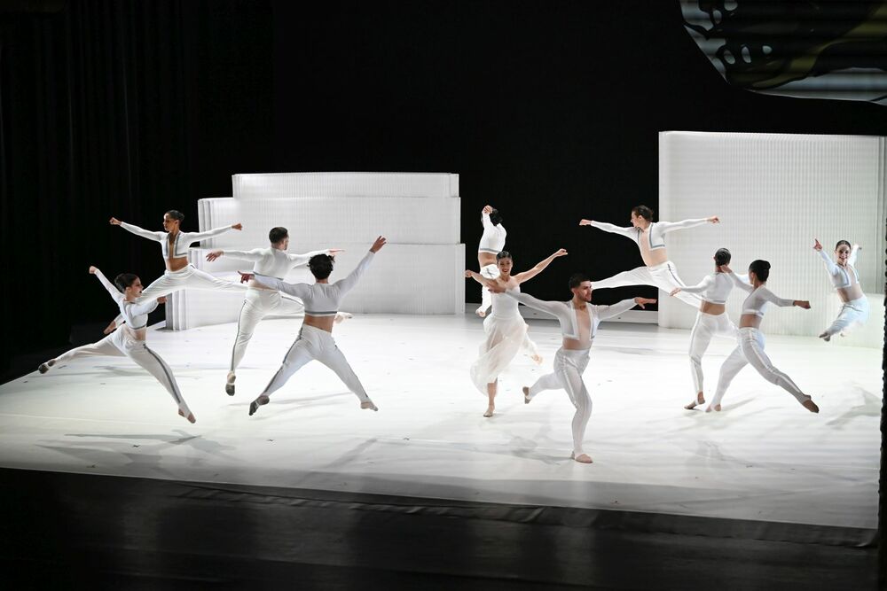Ballet Hispánico: CARMEN.maquia Kiss Viktor / Bartók Tavasz