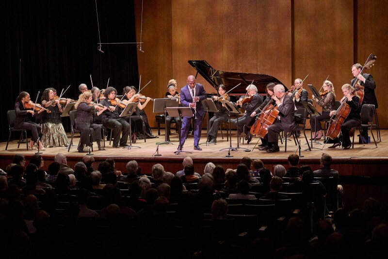 31934_22895_270321_Branford_Marsalis_OCO_001_c__Joe_Sinnott_web.jpg